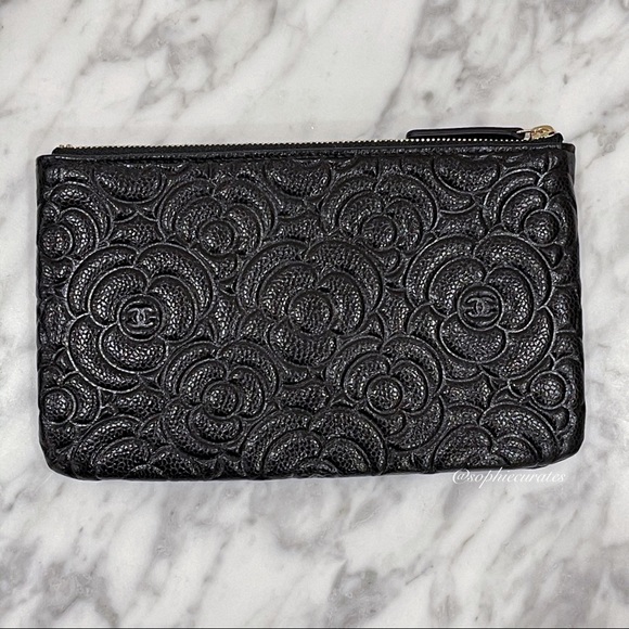 ❌SOLD❌ New Chanel Small O Case in Black Caviar - Picture 4 of 9